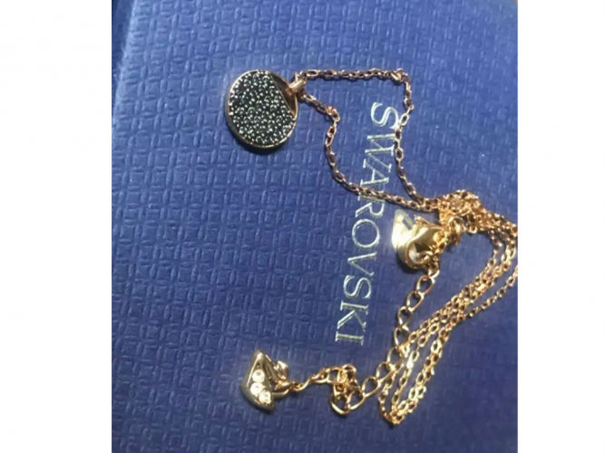  سلسال من SWAROVSKI