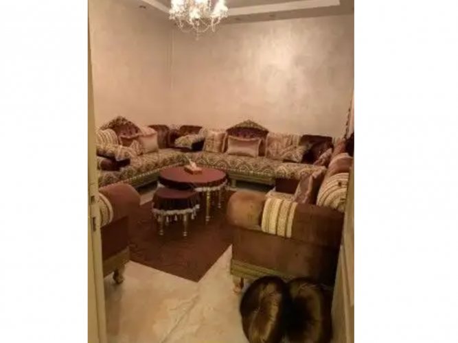  للبيع كنب استخدام قليل