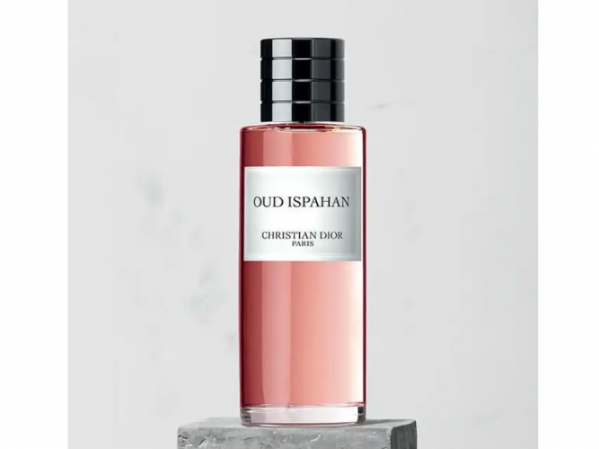  عطر ديور عود اصفهان الأصلي