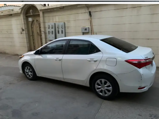  الرياض   السيارة تويوتا  