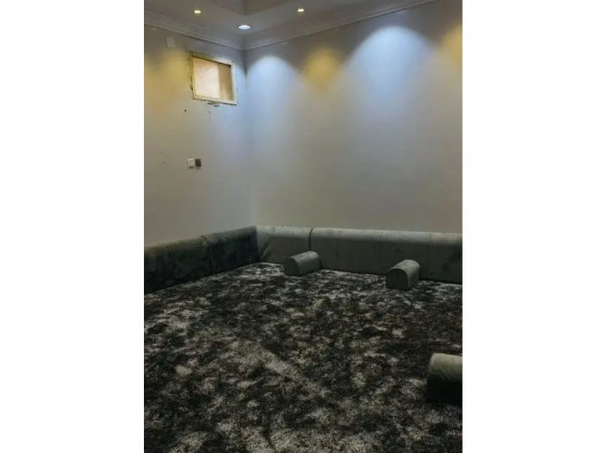  كنب للبيع مع الفرشه