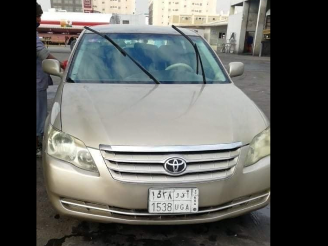  تويوتا افالون 2005