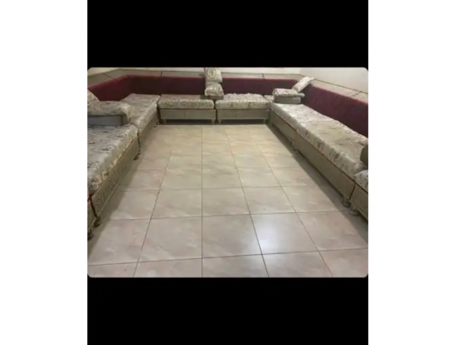  كنب للبيع 4 في 6