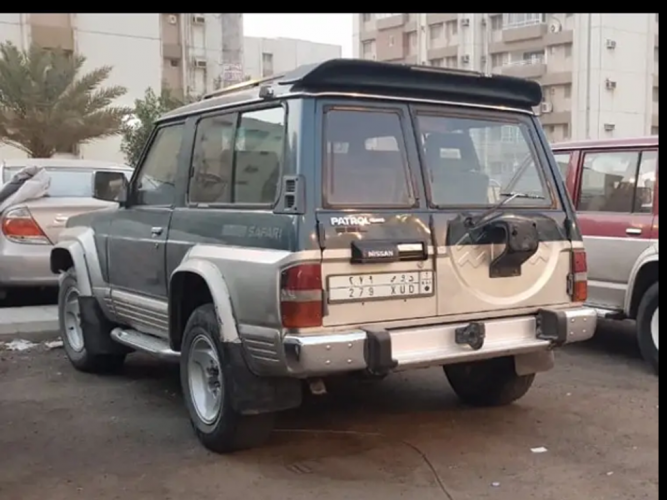  باترول باب مسروق 95
