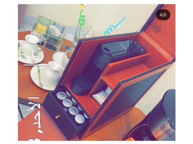  جهاز قهوه مع شنطه