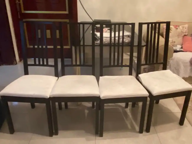  طاوله طعام رباعيه