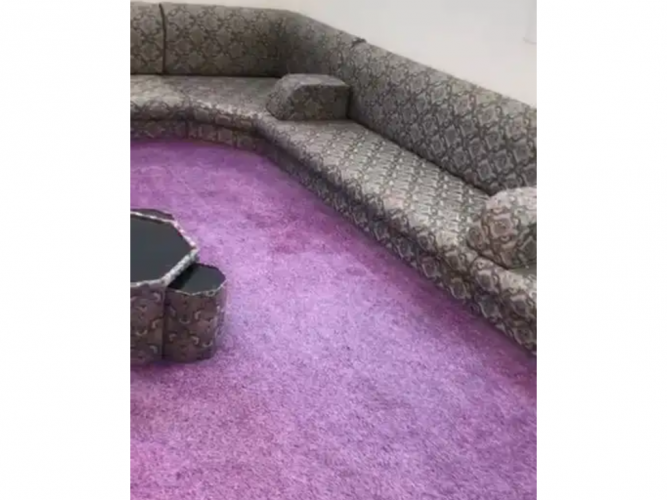  مجلس للبيع