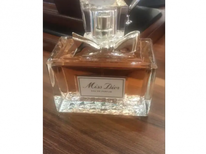  للبيع عطور أصلي Tester