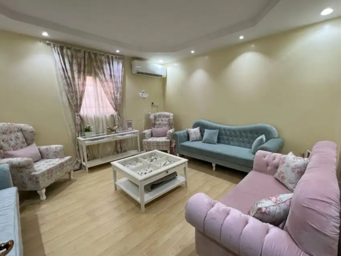 كنب مع ملحقاته