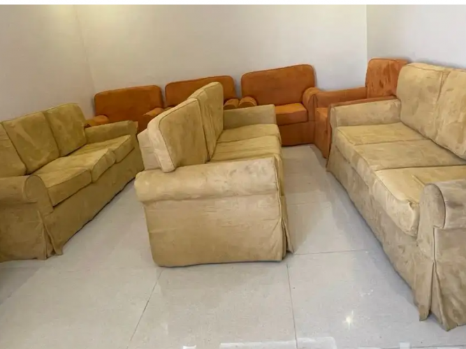  كنب مستخدم بحالة ممتازة 13 مقعد