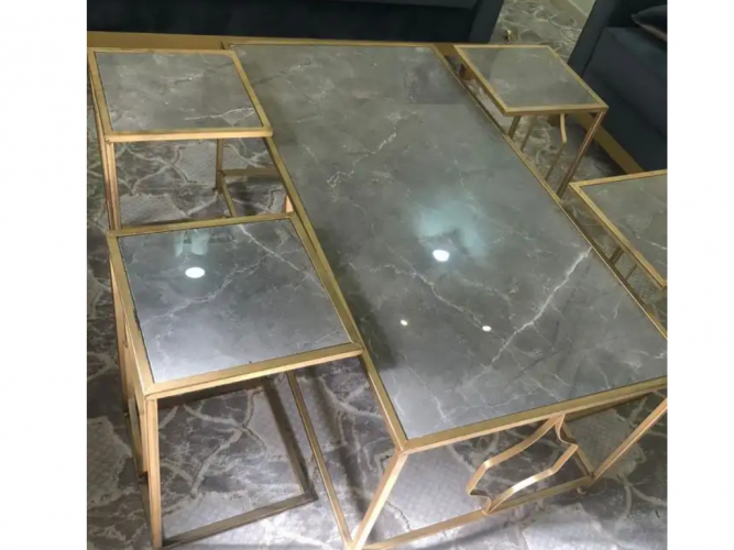  طاولة ضيافة مكونة من خمس قطع