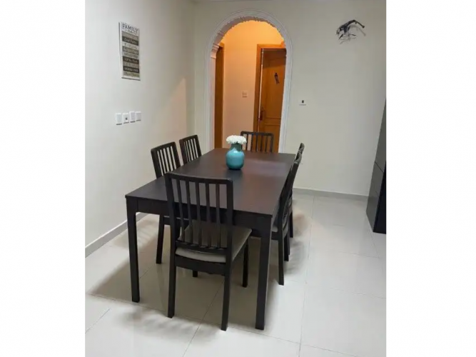  طاولة سفره مع 6 كراسي