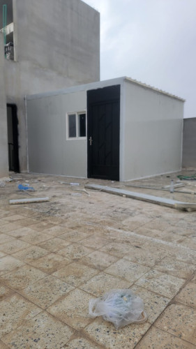  advs/91672 تركيب ساندوتش بانل غرف خدمات مداخل الفلل